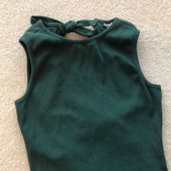 FashionUnion sleeveless bodysuit with bow tie back - Picture 5 of 6